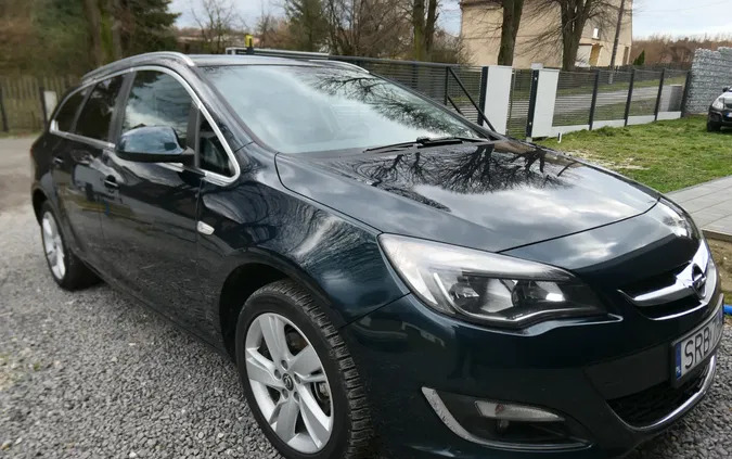 śląskie Opel Astra cena 26900 przebieg: 250000, rok produkcji 2014 z Nowe Miasto Lubawskie